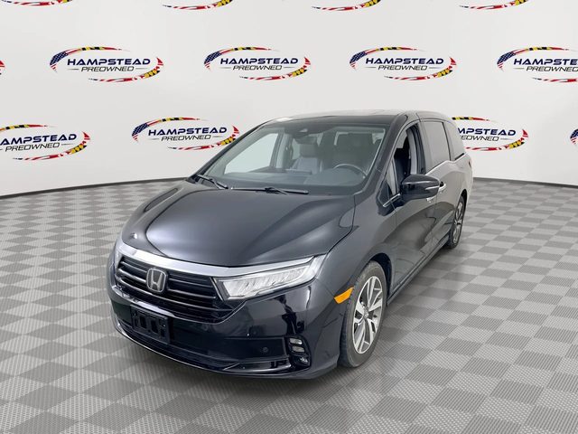 2023 Honda Odyssey Touring FWD photo