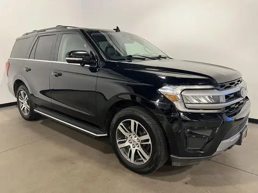 2023 Ford Expedition XLT 4WD photo