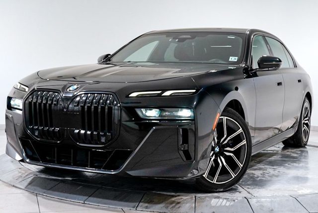 2023 BMW 7 Series 740i RWD photo