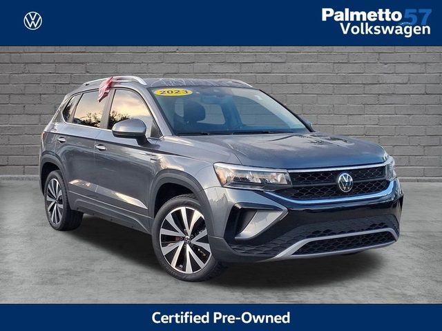 2023 Volkswagen Taos SE FWD photo