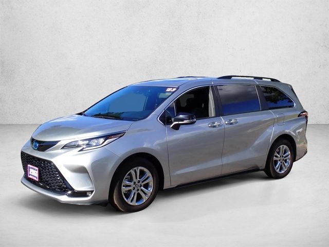2023 Toyota Sienna XSE 25th Anniversary AWD photo
