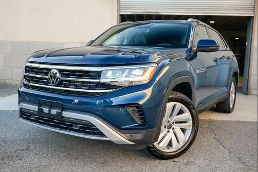 2023 Volkswagen Atlas Cross Sport 3.6L V6 SE w/Technology AWD photo