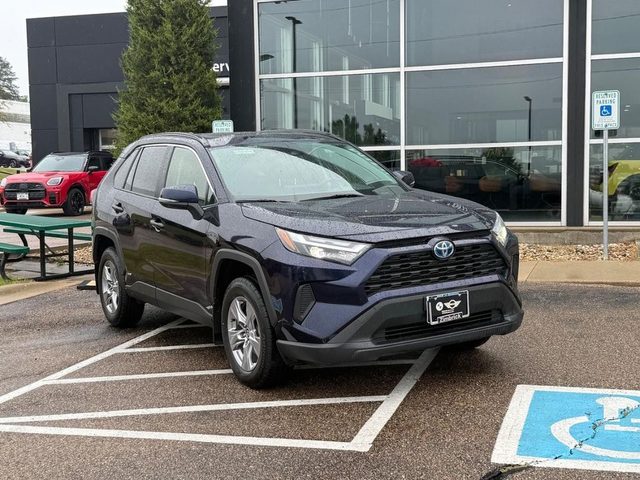 2023 Toyota RAV4 Hybrid XLE AWD photo