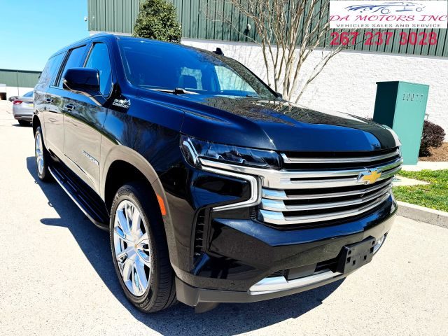 2023 Chevrolet Suburban High Country 4WD photo