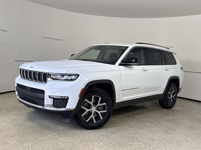 2023 Jeep Grand Cherokee L Limited 4WD photo