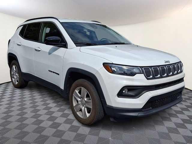 2022 Jeep Compass Latitude 4WD photo