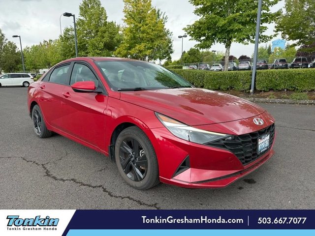 2023 Hyundai Elantra SEL FWD photo