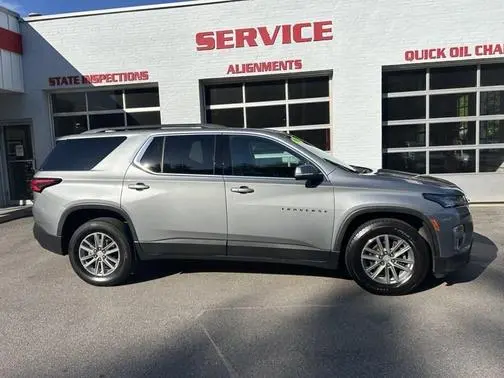 2023 Chevrolet Traverse LT Cloth AWD photo