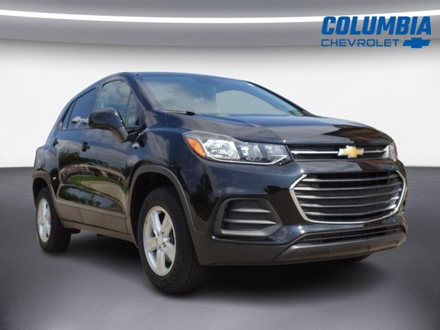 2022 Chevrolet Trax LS AWD photo