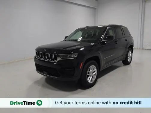 2023 Jeep Grand Cherokee Laredo 4WD photo