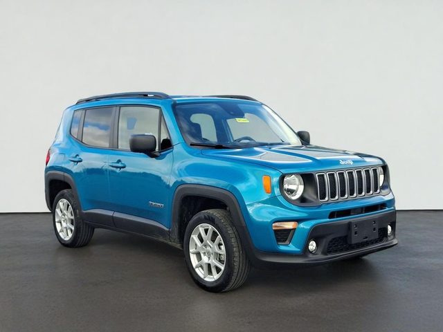2022 Jeep Renegade Latitude 4WD photo