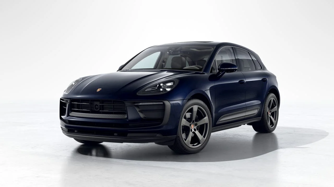 2023 Porsche Macan AWD photo