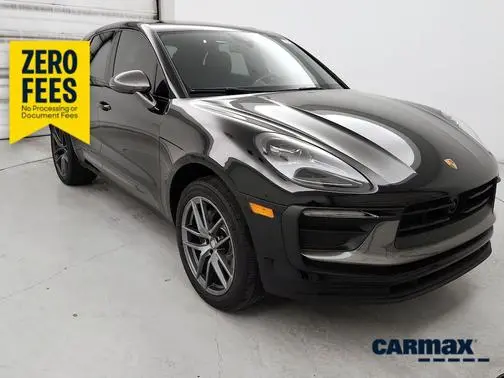 2023 Porsche Macan T AWD photo