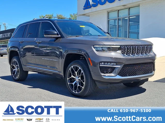 2022 Jeep Grand Cherokee Summit Reserve 4WD photo