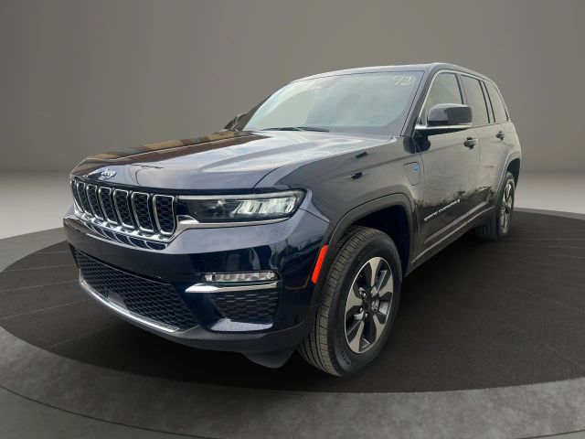 2022 Jeep Grand Cherokee  4WD photo