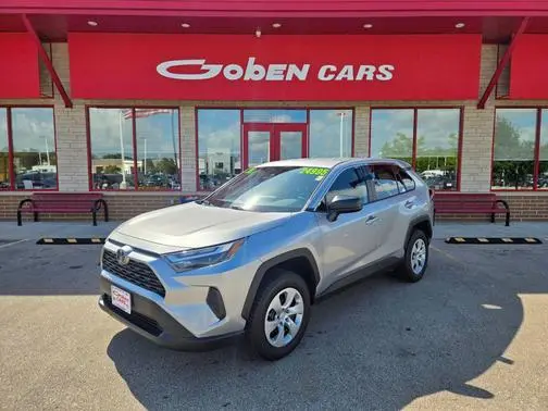 2023 Toyota RAV4 LE FWD photo