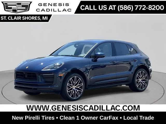 2022 Porsche Macan AWD photo