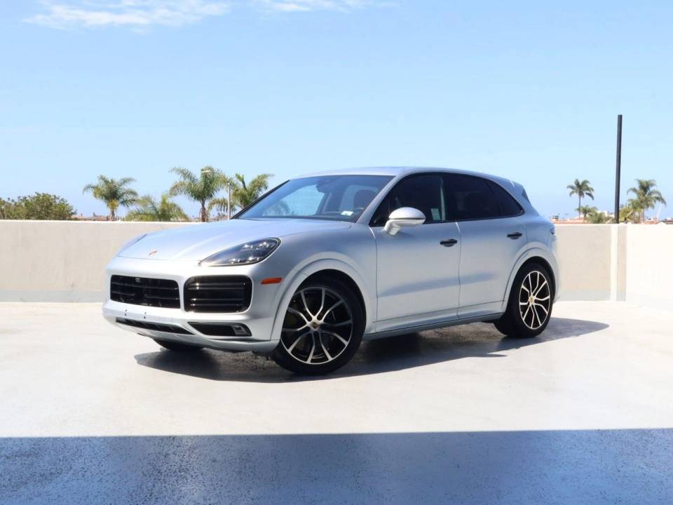 2023 Porsche Cayenne Turbo AWD photo