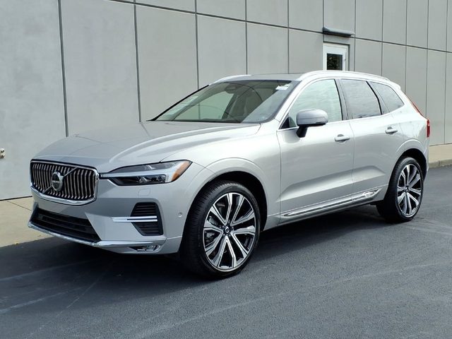 2023 Volvo XC60 Ultimate Bright Theme AWD photo