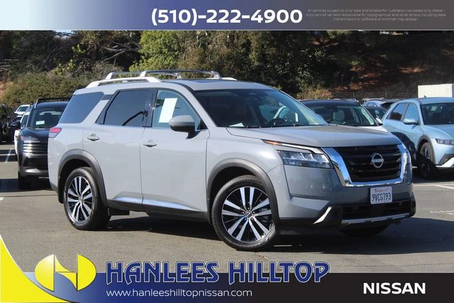 2023 Nissan Pathfinder Platinum 4WD photo