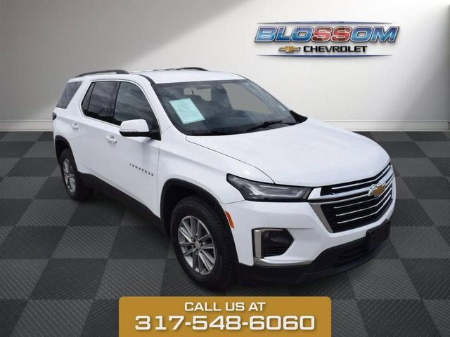 2023 Chevrolet Traverse LT Cloth FWD photo
