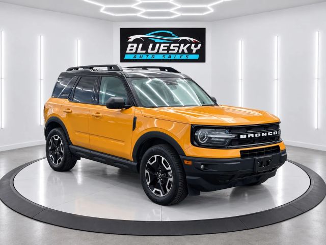 2023 Ford Bronco Sport Outer Banks 4WD photo