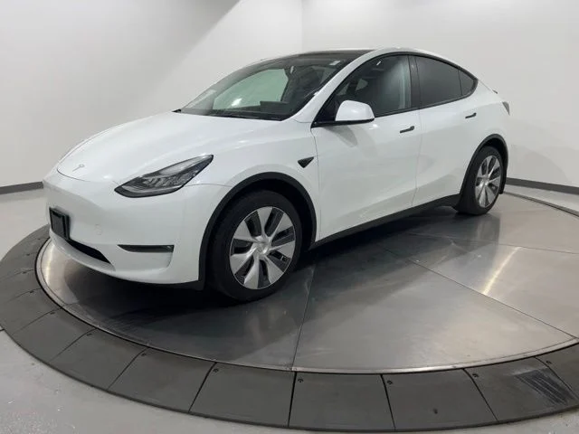 2022 Tesla Model Y Long Range AWD photo