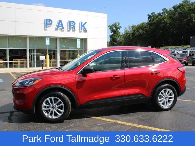 2022 Ford Escape SE FWD photo