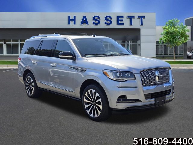 2023 Lincoln Navigator Reserve 4WD photo