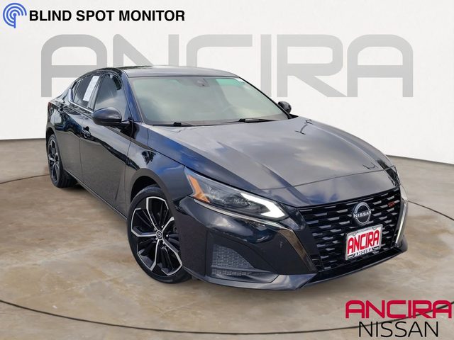 2023 Nissan Altima 2.5 SR AWD photo