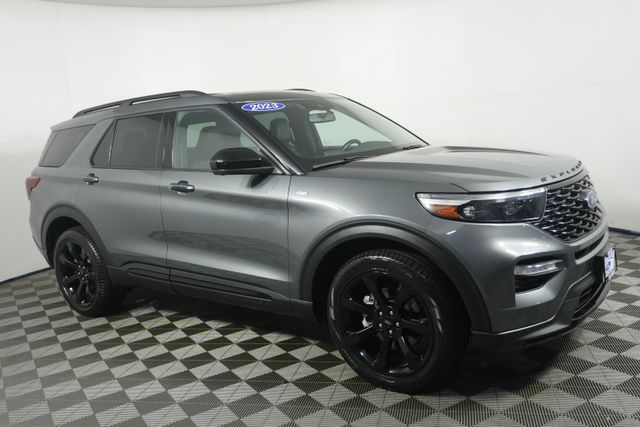 2023 Ford Explorer ST-Line 4WD photo