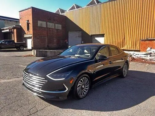 2023 Hyundai Sonata Limited FWD photo