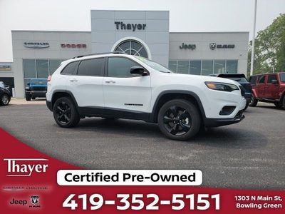2023 Jeep Cherokee Altitude Lux 4WD photo