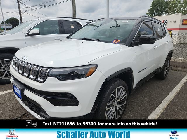 2022 Jeep Compass Limited 4WD photo