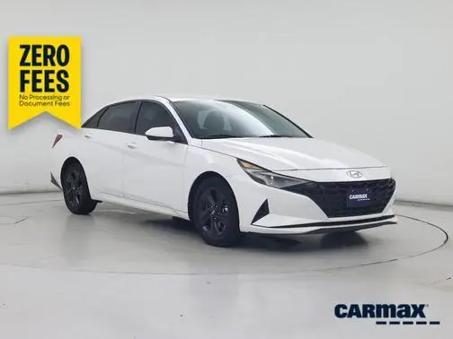 2023 Hyundai Elantra SEL FWD photo