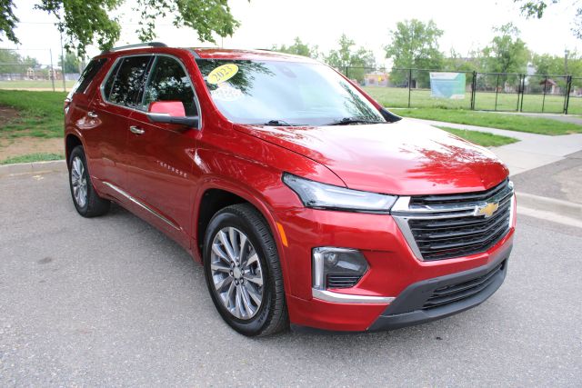 2023 Chevrolet Traverse Premier AWD photo