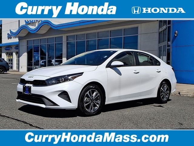 2023 Kia Forte LXS FWD photo