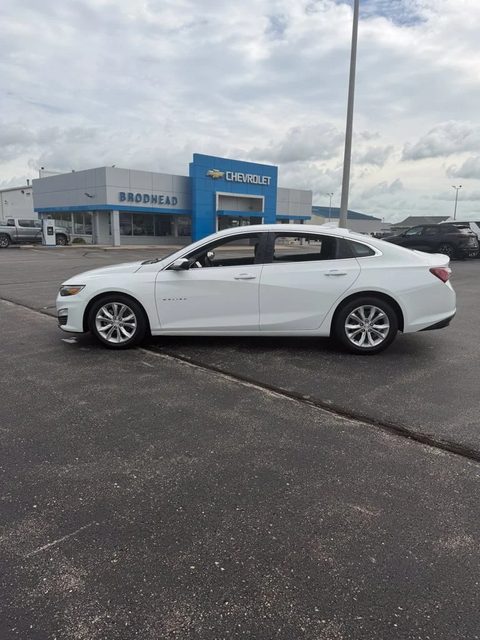 2021 Chevrolet Malibu LT FWD photo