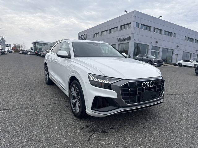 2023 Audi Q8 Premium Plus AWD photo