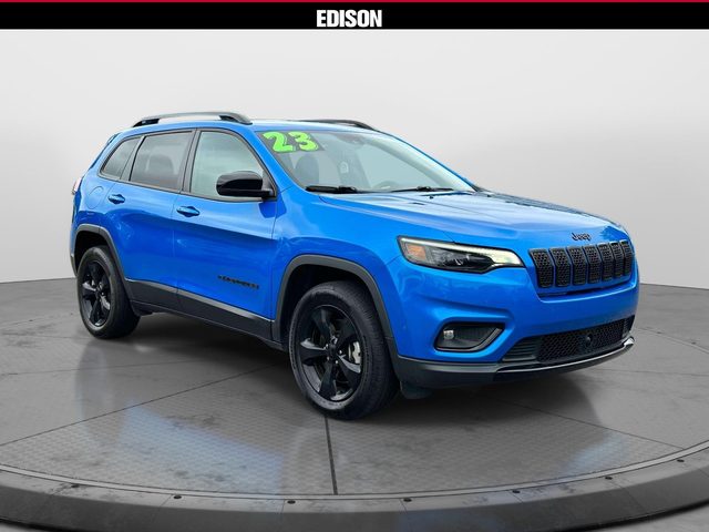 2023 Jeep Cherokee Altitude Lux 4WD photo