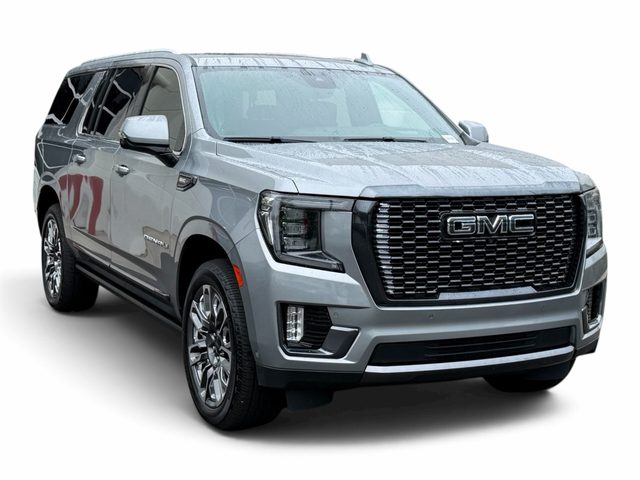 2023 GMC Yukon XL Denali Ultimate 4WD photo