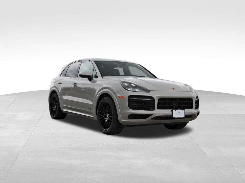 2023 Porsche Cayenne GTS AWD photo