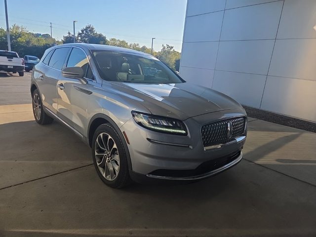 2022 Lincoln Nautilus Reserve AWD photo