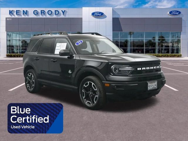2023 Ford Bronco Sport Outer Banks 4WD photo