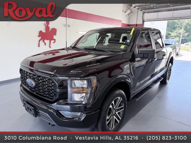 2023 Ford F-150 XL 4WD photo