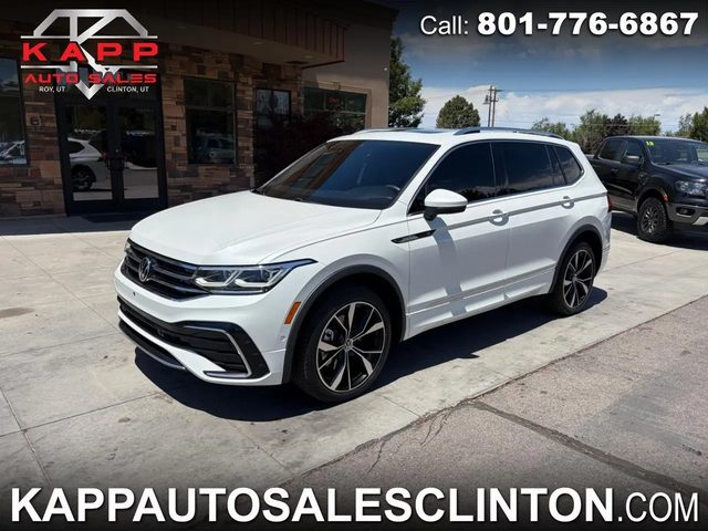2023 Volkswagen Tiguan SEL R-Line AWD photo