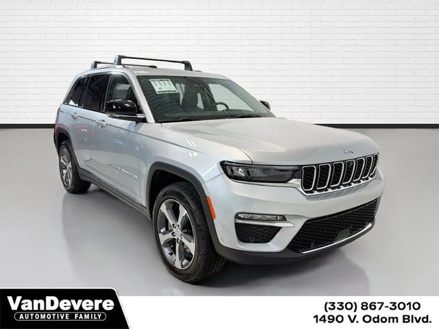 2023 Jeep Grand Cherokee 4WD photo