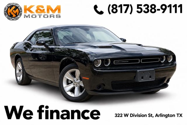 2023 Dodge Challenger SXT RWD photo