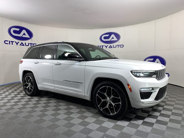 2022 Jeep Grand Cherokee Summit Reserve 4WD photo