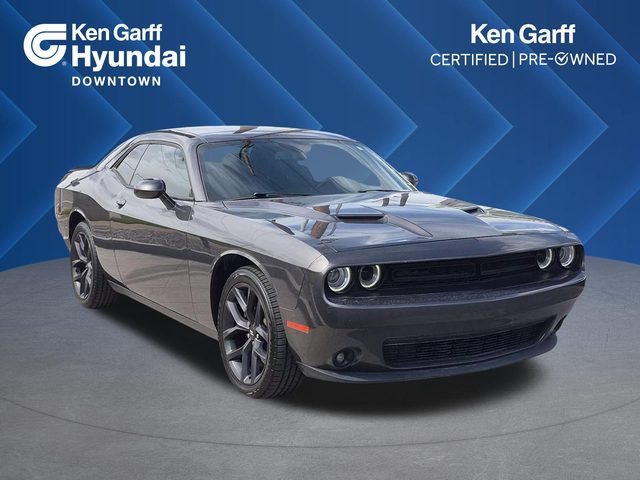 2023 Dodge Challenger SXT RWD photo
